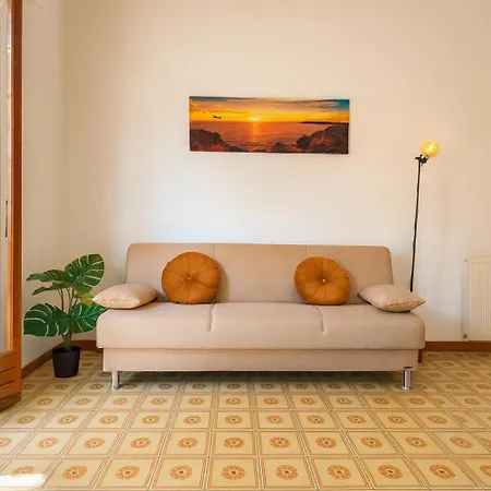 --5 Min From Bus Stop-- Wi-fi & Relax Apartmán