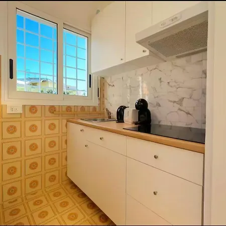 --5 Min From Bus Stop-- Wi-fi & Relax Apartmán *